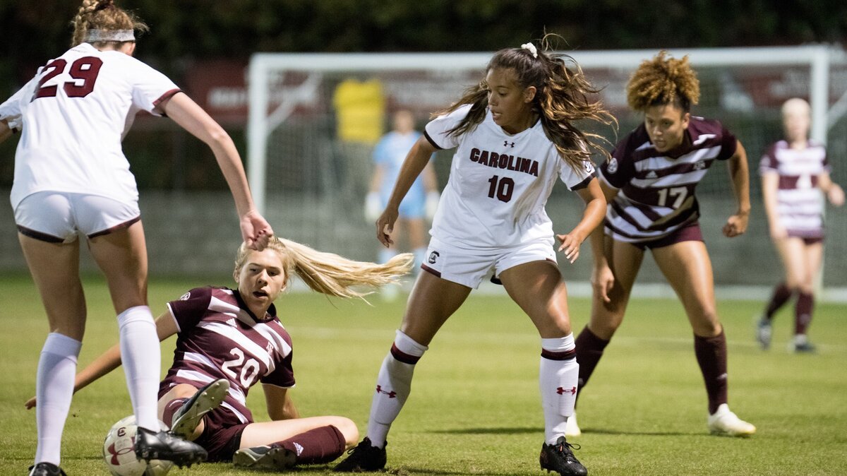 South Carolina’s Alexa Bahr (10) and Sutton Jones (29) battle for the ball against Texas A&M’s Asdis Halldorsdottir (20) at Stone Stadium on Oct. 25, 2018, in Columbia, S.C.