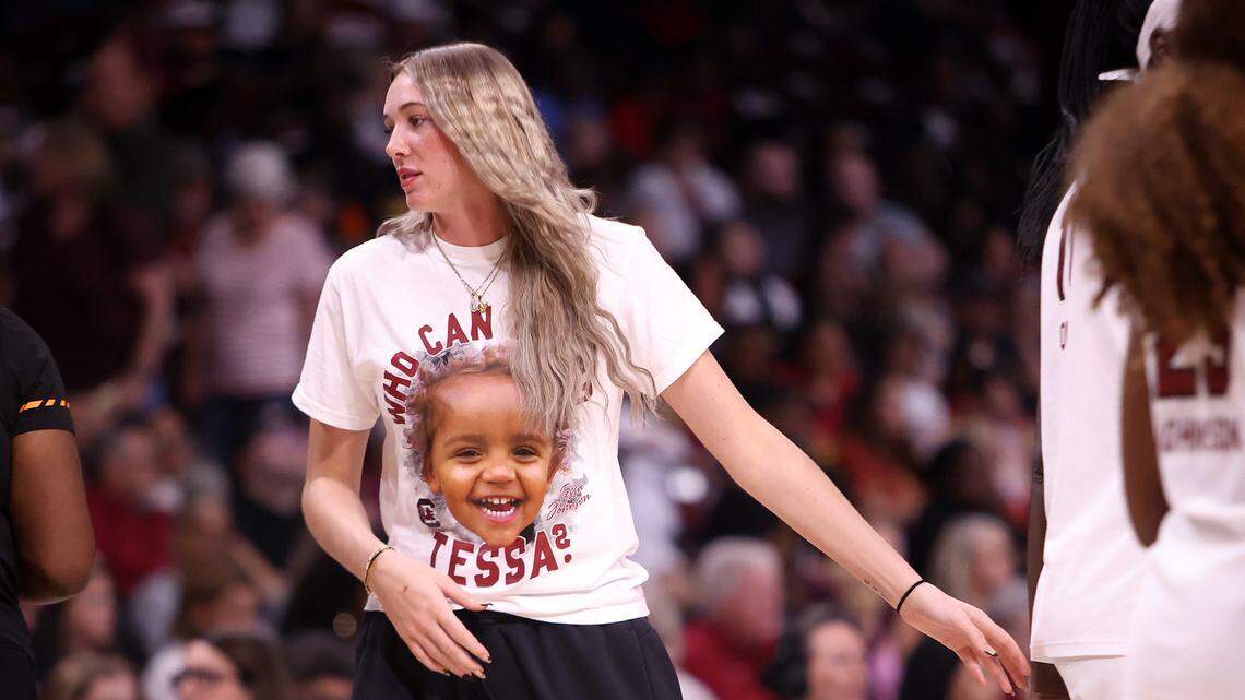 How a Kim Mulkey comment turned into a viral T-shirt for South Carolina WBB