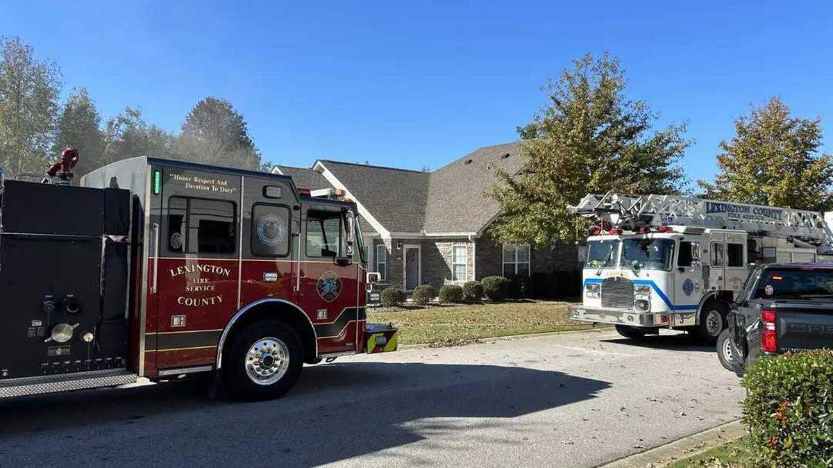 A structure fire broke out in Lexington Villas Friday, November 15, 2024, afternoon. Two first responders were transported to the hospital for minor injuries.