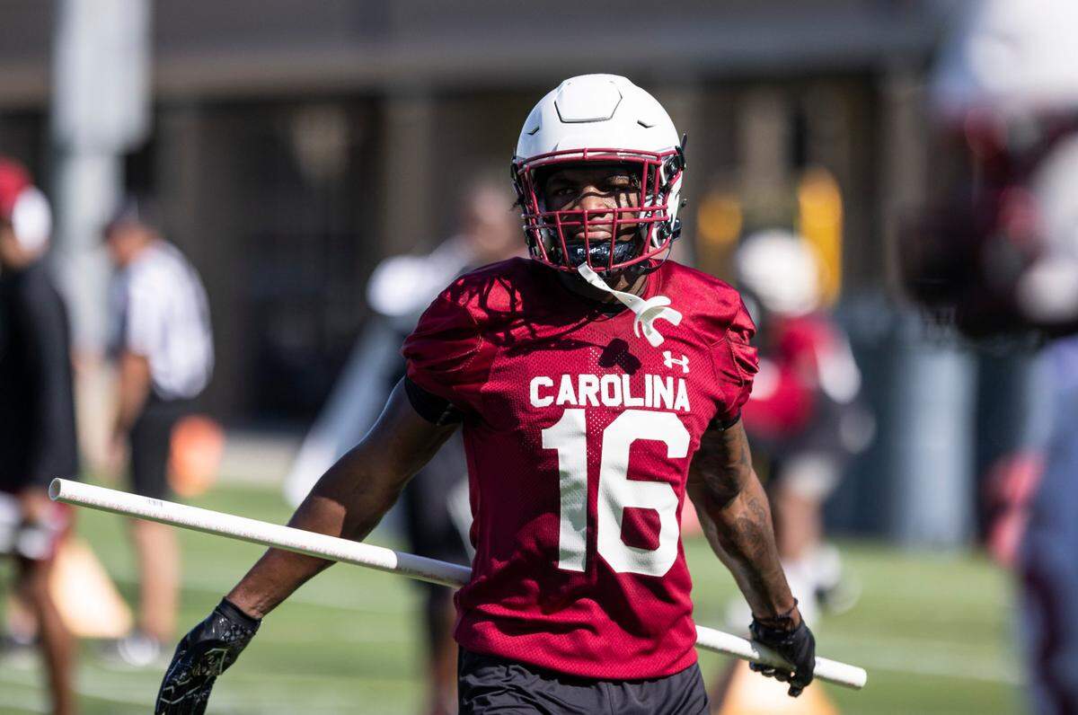 Corey Rucker runs drills during the Gamecocks first day of practice on Friday, August 5, 2022.