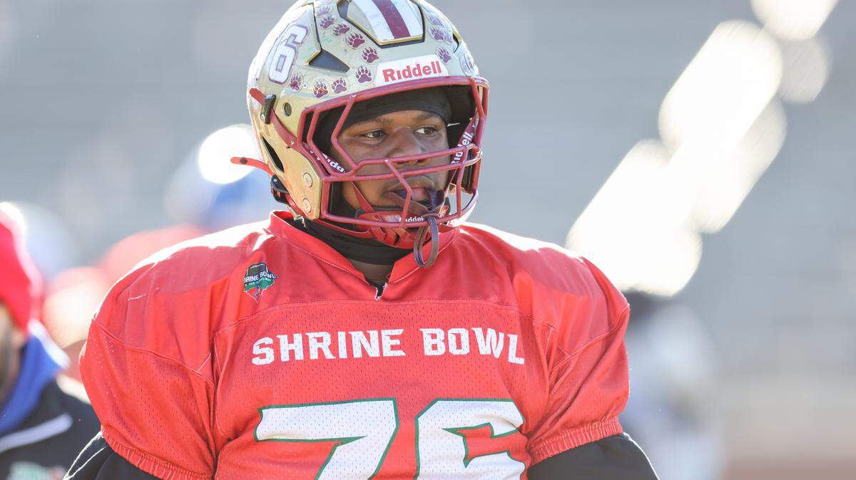 Zyon Guiles (76) Carvers Bay High School is seen at Spartanburg High School in Spartanburg on Monday, December 15, 2025, during practice for the upcoming Shrine Bowl of the Carolinas.