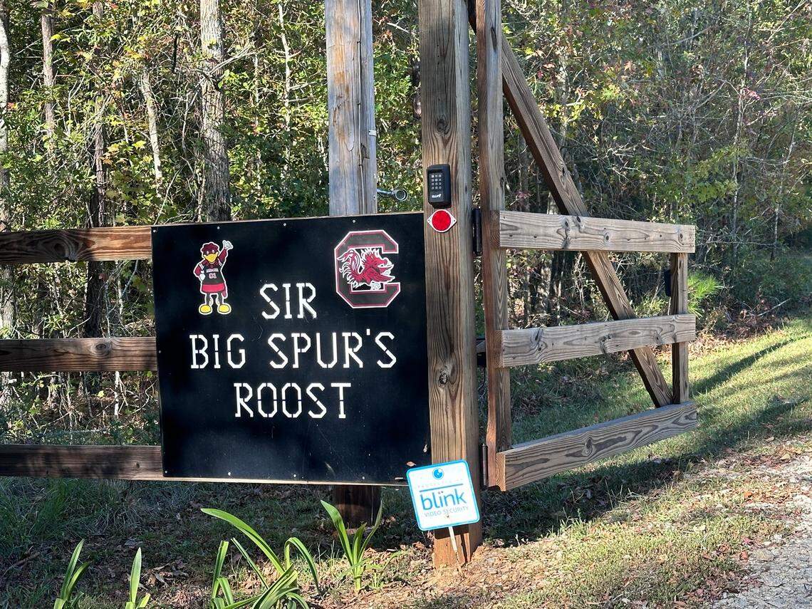 Van and Beth Clark, who reside in Edgefield, SC, have been the caretakers of Sir Big Spur since 2020.