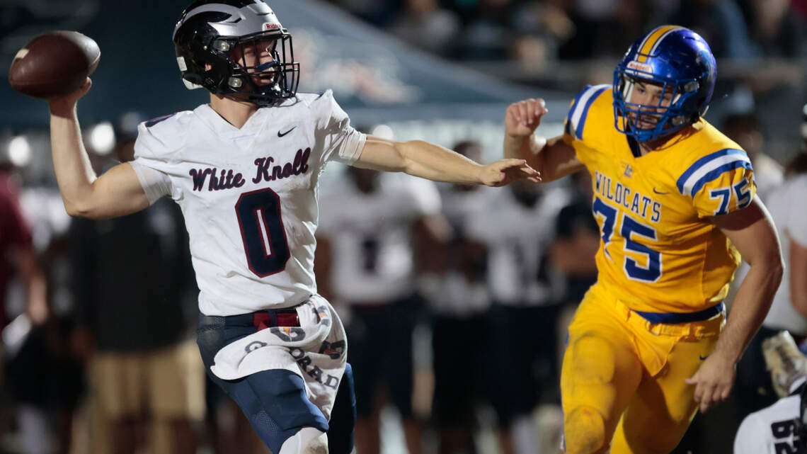 White Knoll shuts down Lexington for region title. More history could be next
