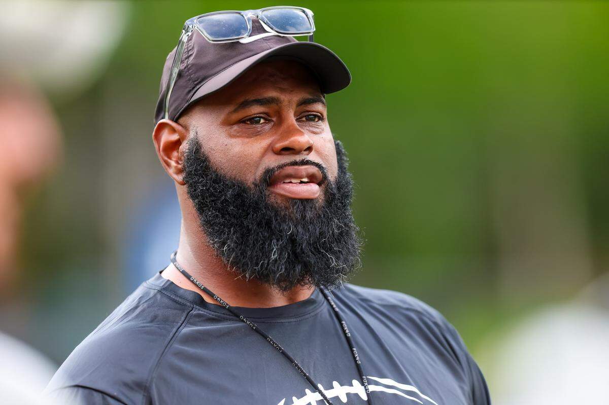 Gray head coach De’Angelo Bryant during their three-team scrimmage at Dreher High School on Aug. 12, 2024..