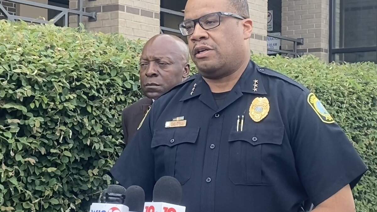Columbia Police Department Deputy Chief Melron Kelly, right, spoke after a bond hearing for parents of three children injured in a house fire early last week. The Columbia Police Foundation is now accepting donations for the girls, aged 2, 4 and 6, Monday through Wednesday.