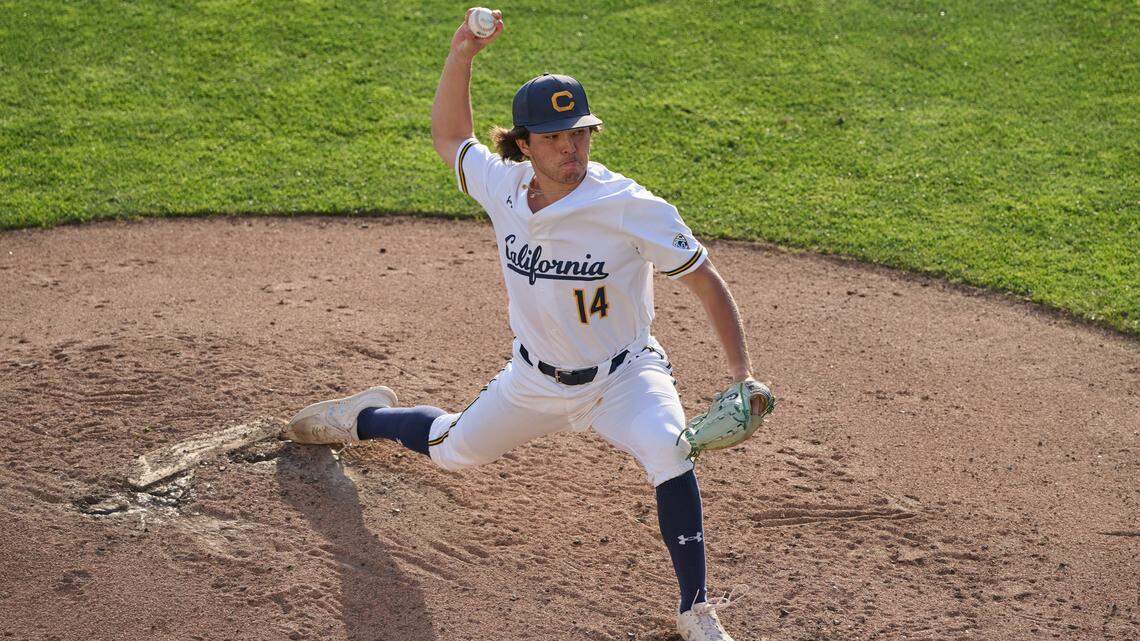 April 26, 2022; California Golden Bears pitcher Nick Proctor during a game against the University of the Pacific Tigers on Evans Diamond at Stu Gordon Stadium. (Robert Edwards/KLC fotos)