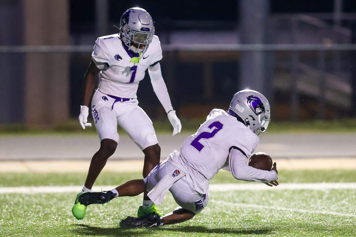 Ridge View Blazers cornerback Jordyn Best (2) recovers a muffed punt by Dutch Fork during their game at Dutch Fork High School, Friday, 9/5/25.