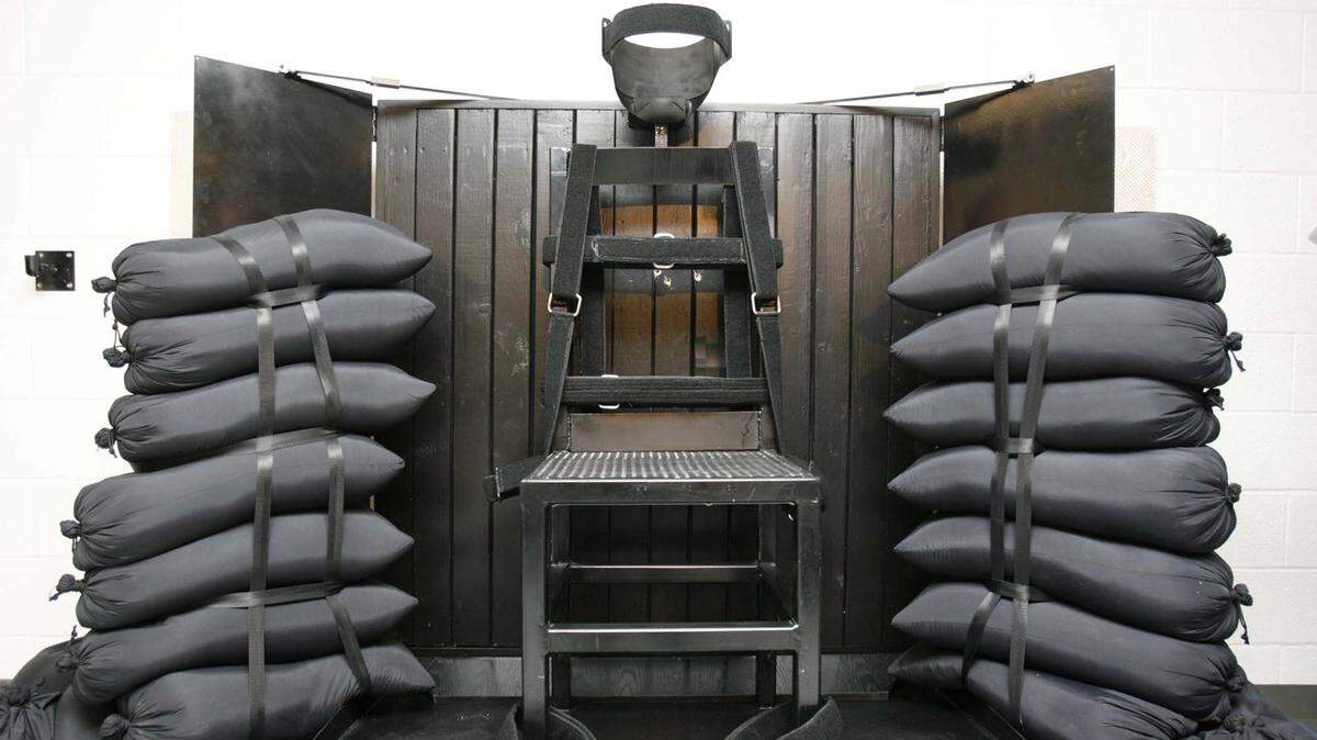 This is what the firing squad execution chamber looks like at the Utah State Prison — the last place in America where the state shot a man to death.