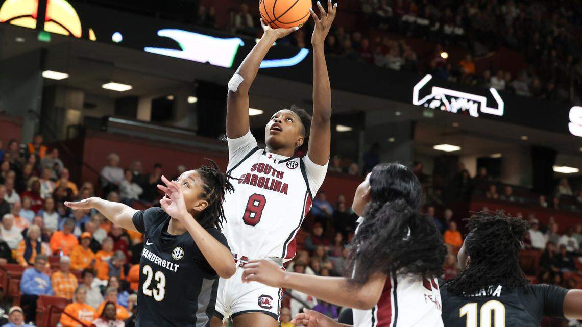 South Carolina’s Joyce Edwards (8)