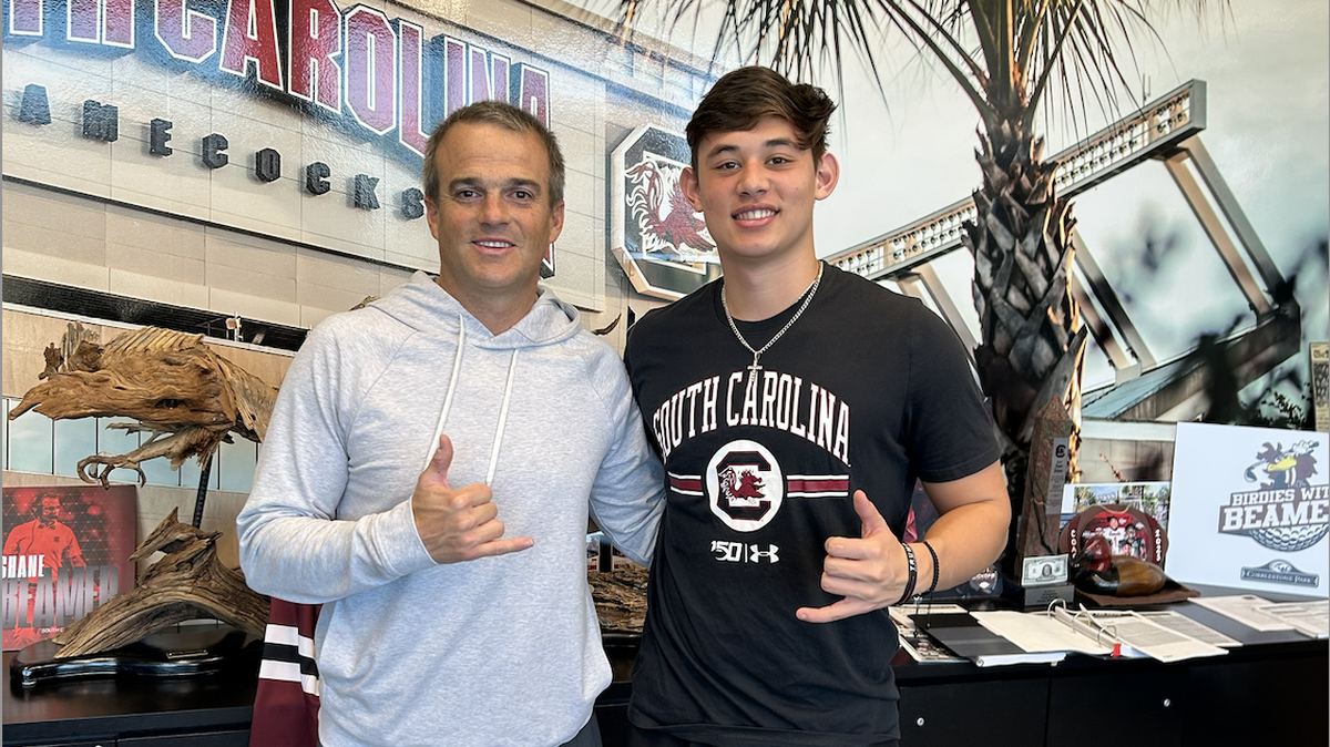 Shane Beamer with 2027 four-star quarterback Trent Seaborn, who visited South Carolina this past weekend.