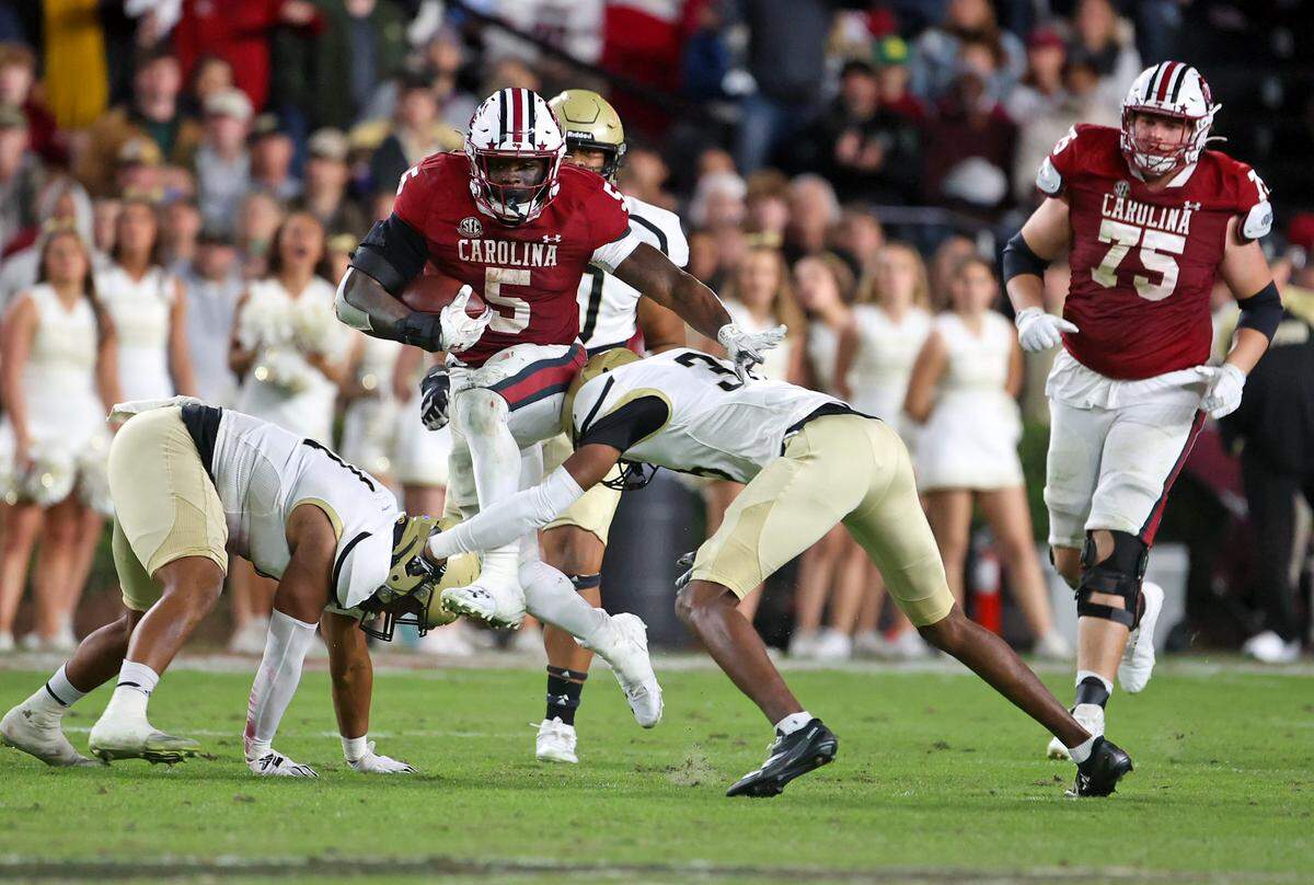 South Carolina’s Rocket Sanders during Saturday’s game against Wofford at Williams-Brice Stadium.