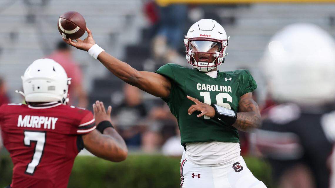 South Carolina quarterback LaNorris Sellers (16) makes a pass during the Garnet and Black Spring Game in Columbia on Friday, April 18, 2025.