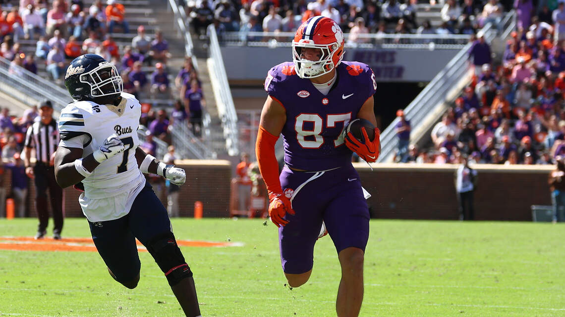 No sweat: Clemson football shuts out Charleston Southern. Key ACC stretch looms