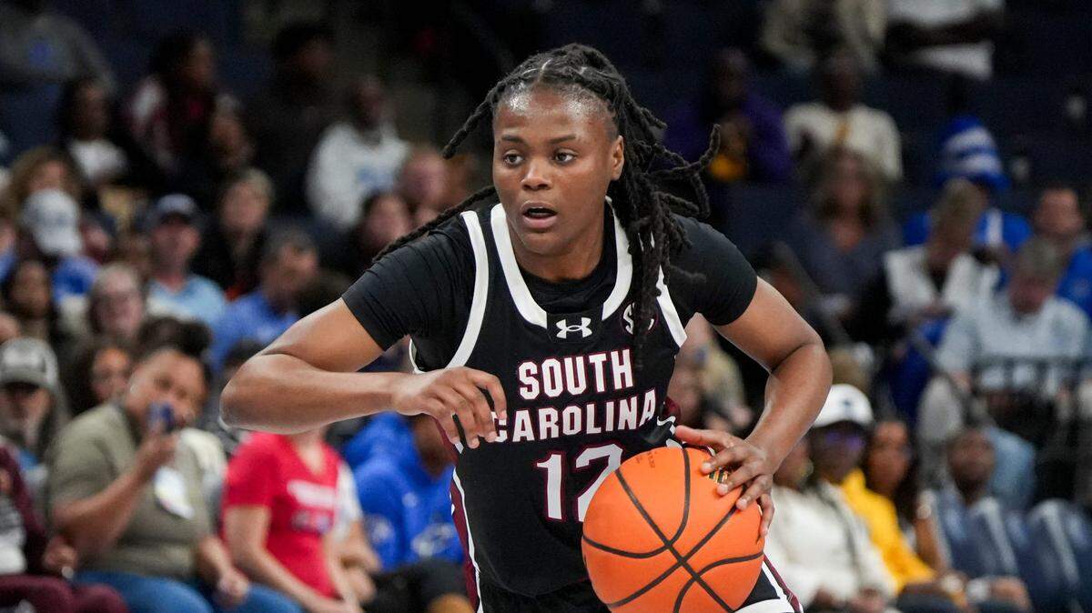 South Carolina’s MiLaysia Fulwiley (12)