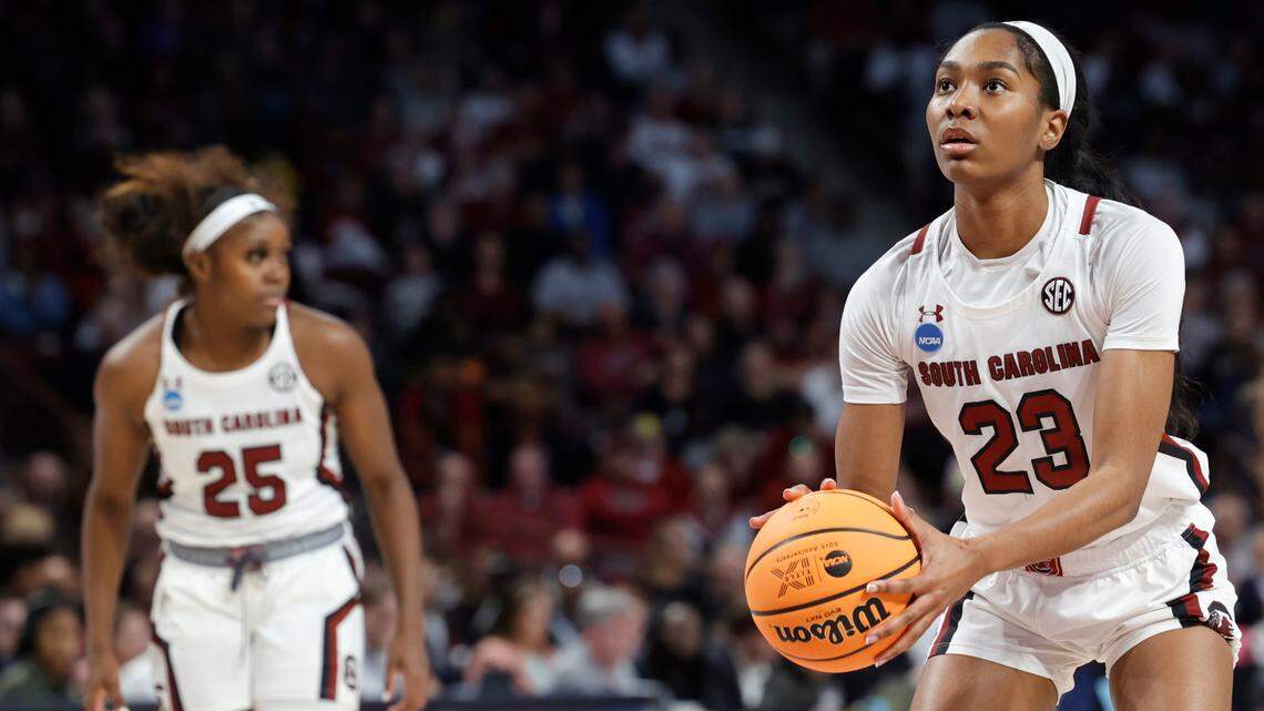 South Carolina’s Bree Hall (23) plays South Florida in the NCAA Tournament at Colonial Life Arena on Sunday, March 19, 2023.