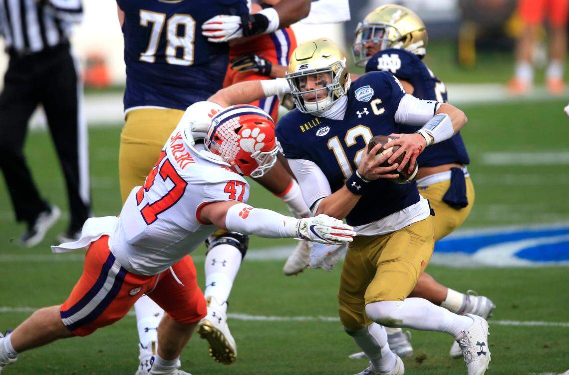 Clemson linebacker James Skalski earned All-ACC honors this season, despite missing time due to injuries.