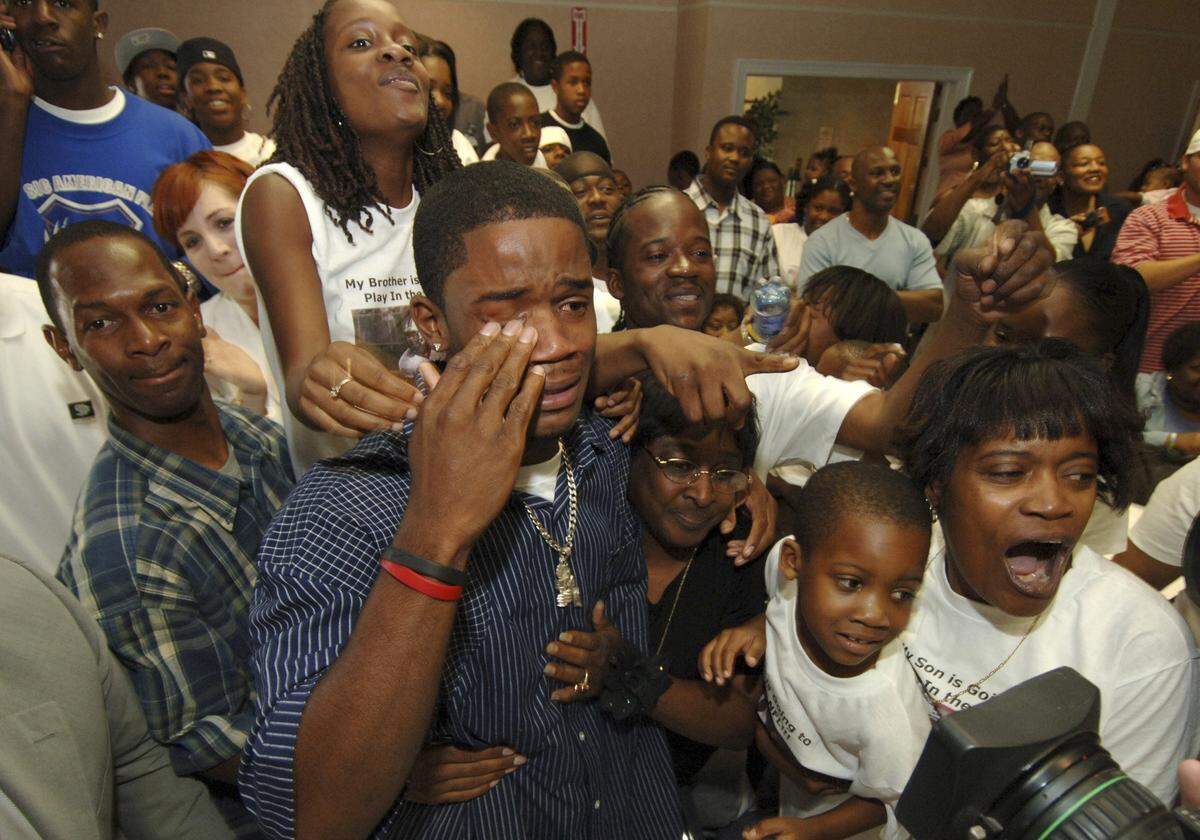 Troy Williamson becomes emotional Saturday, April 23, 2005 after being picked by the Minnesota Vikings in the NFL Draft.