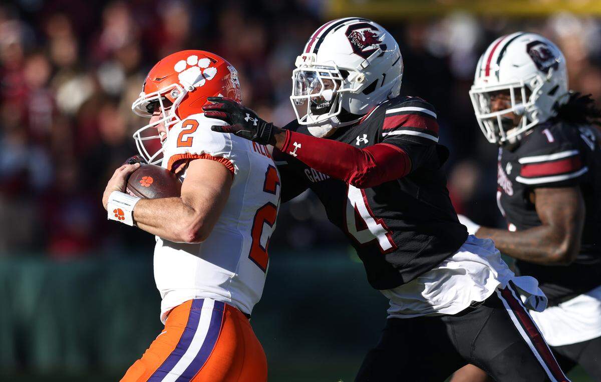 Clemson quarterback Cade Klubnik (2) was projected as the No. 1 pick of the 2026 NFL Draft by ESPN last spring, but he threw 20 fewer touchdown passes as a senior and fell to the Jets in the fourth round.