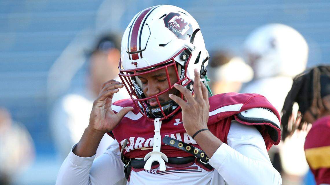 South Carolina’s Josh Vann during Monday’s bowl practice at Charlotte Christian School.
