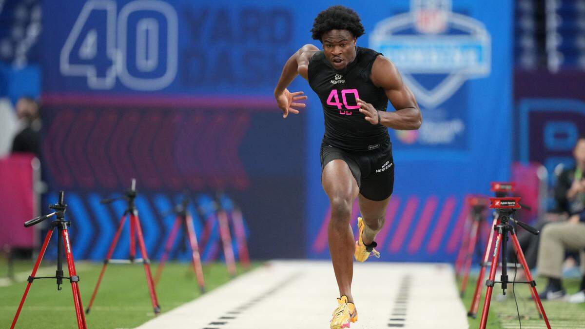 South Carolina defensive back Nick Emmanwori runs in the 40 yard dash Friday during the 2025 NFL Combine at Lucas Oil Stadium. 