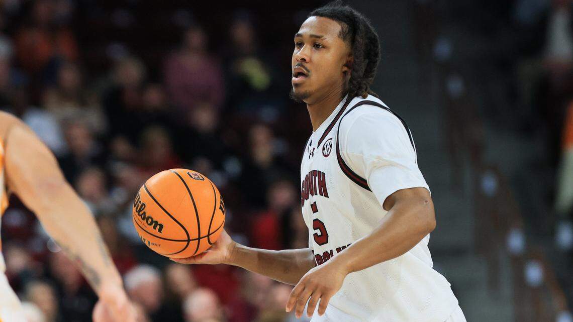 Meechie Johnson game-winner lifts USC past Ole Miss in regular season finale