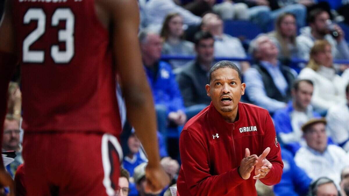 South Carolina Gamecocks head coach Lamont Paris claps for South Carolina Gamecocks forward Gregory Jackson II (23) after he defended the Kentucky Wildcats during the game at Rupp Arena in Lexington, Ky., Tuesday, January 10, 2023.