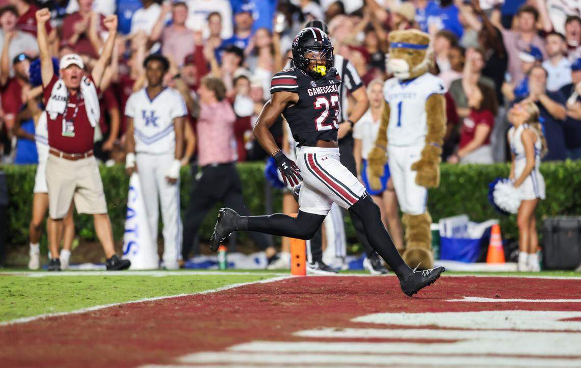 South Carolina defensive back Gerald Kilgore (23) scores a touchdown during the first half of the Gamecocks’ game against Kentucky at Williams-Brice Stadium in Columbia on Saturday, September 27, 2025.