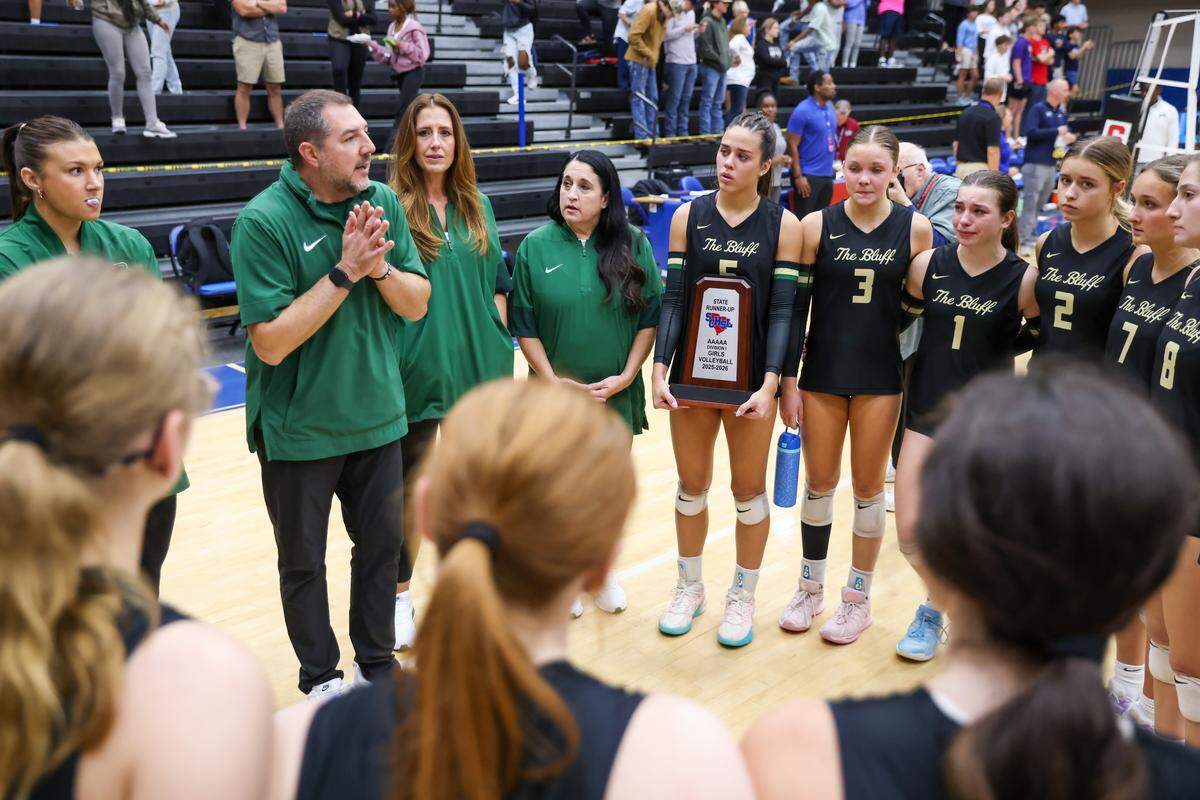 River Bluff head coach Bryan Piro speaks to his players following their loss to Dorman in the Class 5A Division I volleyball championship at Dreher High School on Saturday, Nov. 8, 2025.