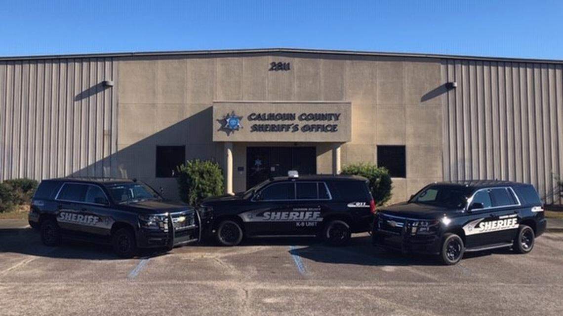 A Midlands sheriff asks “everyone in the area to use extreme caution” after a large cat was seen.