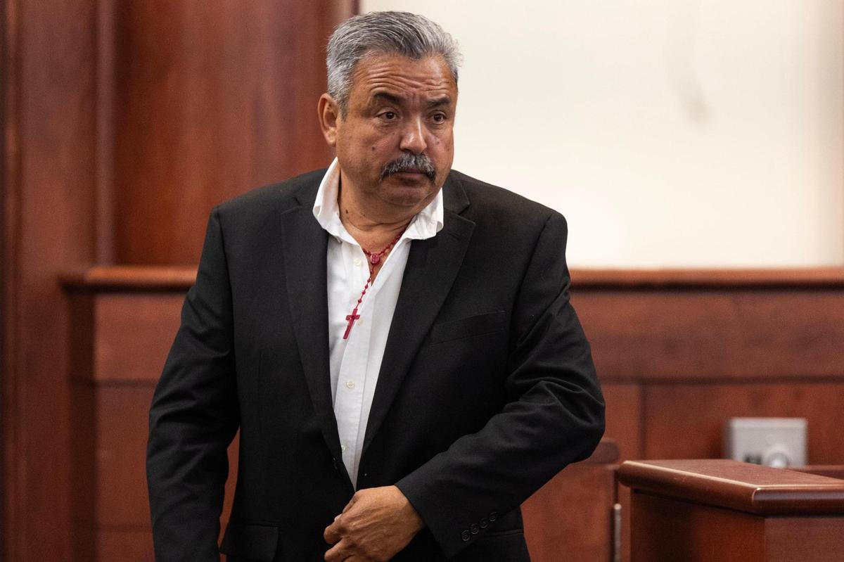 Greg Leon takes the stand in his trial for murder at the Lexington County Courthouse on Thursday, June 29, 2023.