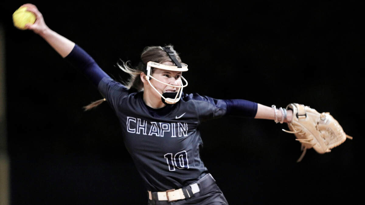 The White Knoll and Chapin softball teams faced off Tuesday, March 29, 2022 in a game played at White Knoll High School.