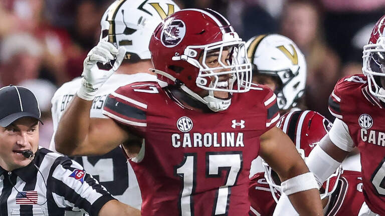 South Carolina linebacker group has its stars, needs to answer one big question