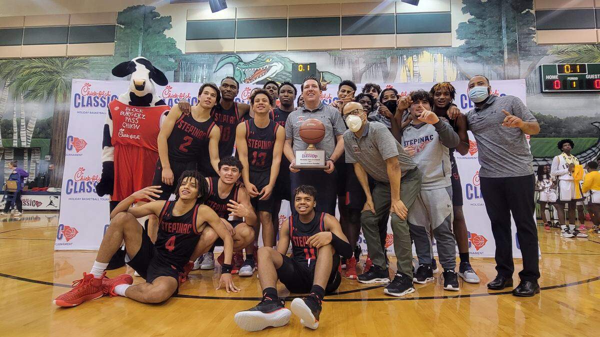 Archbishop Stepanic from White Plains, New York, defeated Irmo to win the 2021 American Bracket championship at Chick-fil-A Classic in Lexington, SC