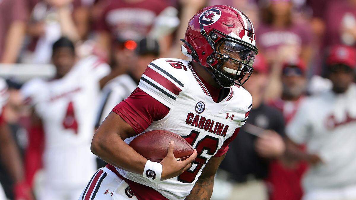 LaNorris Sellers #16 of the South Carolina Gamecocks runs with the ball against the Texas A&M Aggies during the first quarter at Kyle Field on Nov. 15, 2025 in College Station, Texas.