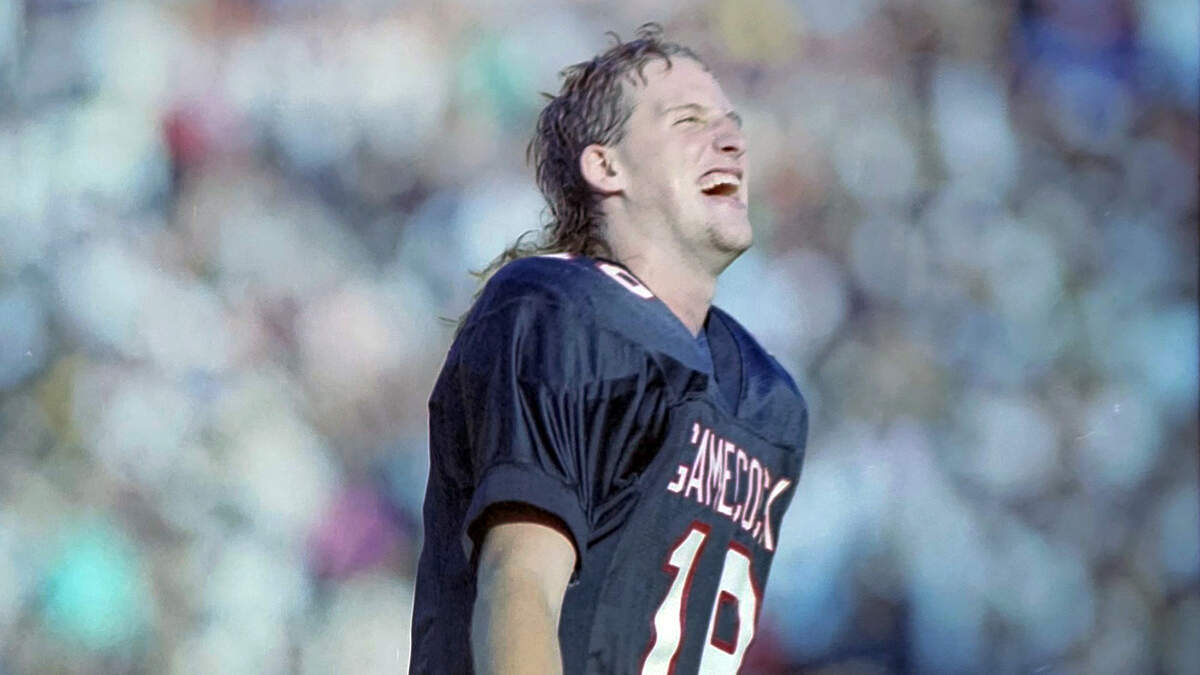 QB Steve Taneyhill and South Carolina defeated Tennessee 24-23 at Williams-Brice Stadium on Oct. 31, 1992, the Gamecocks’ first season playing football in the SEC.