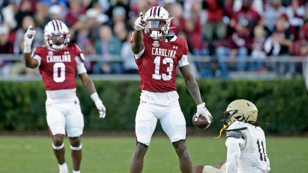 South Carolina’s Payton Mangrum celebrates a catch during Saturday’s game against Wofford at Williams-Brice Stadium.