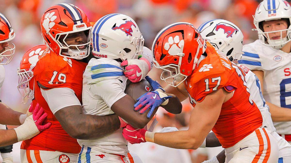 Clemson redshirt senior defensive tackle Demonte Capehart (19) is one of four defensive starters who’ve opted out of the Pinstripe Bowl and won’t play their final game for the Tigers, coach Dabo Swinney announced Monday.