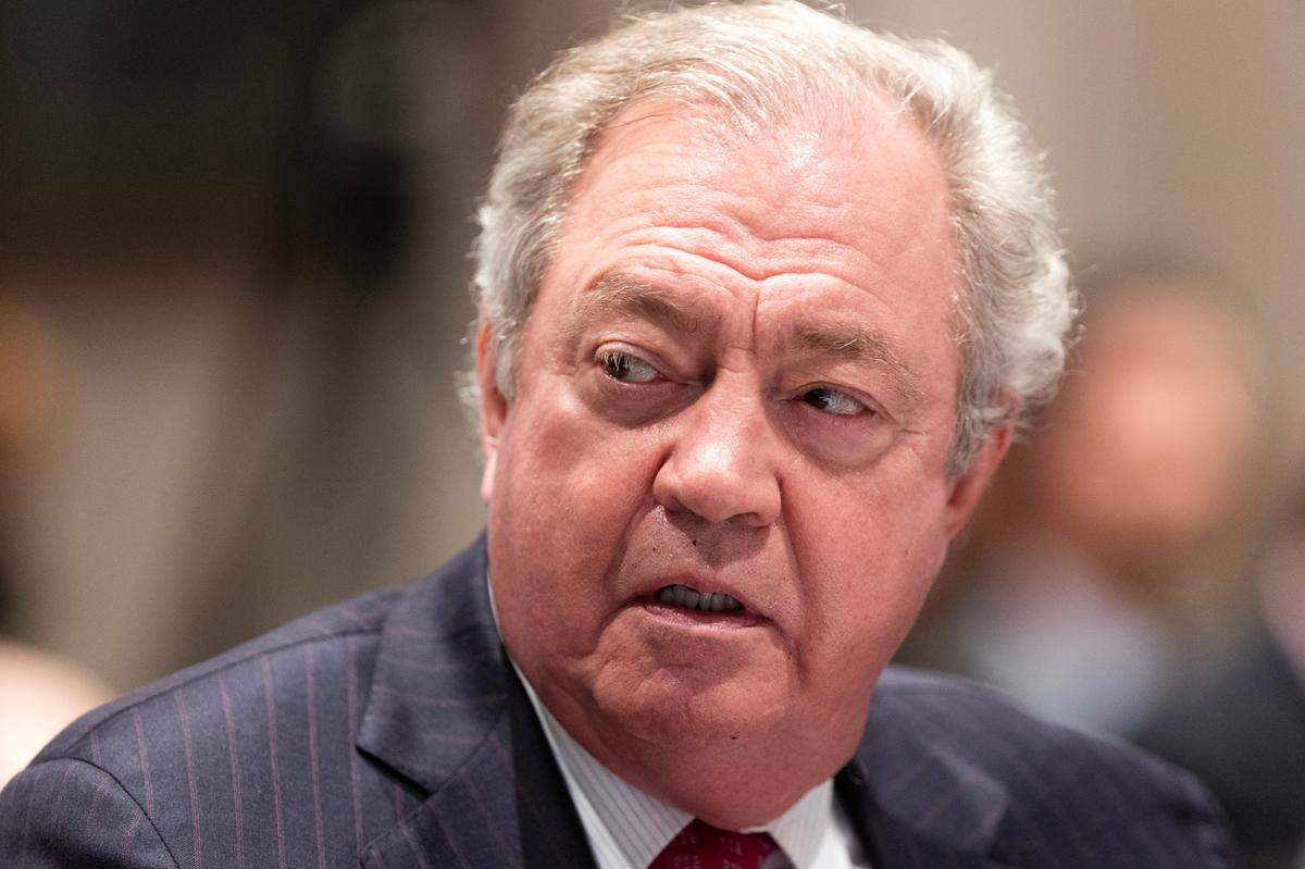 Defense attorney Dick Harpootlian reacts to prosecutor Creighton Waters asking Alex Murdaugh if he is a “family annihilator” during Murdaugh’s trial for murder at the Colleton County Courthouse on Friday, Feb. 24, 2023. Joshua Boucher/The State/Pool