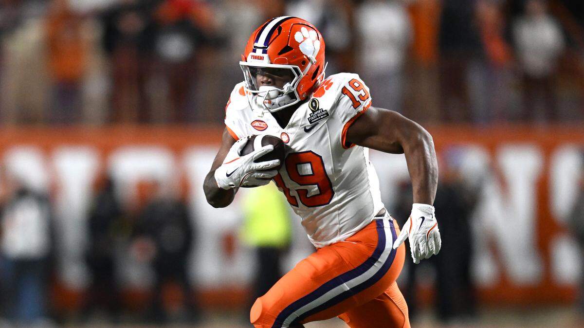 Former Clemson RB Keith Adams Jr. (19) during a 2024 College Football Playoff first-round game at Texas