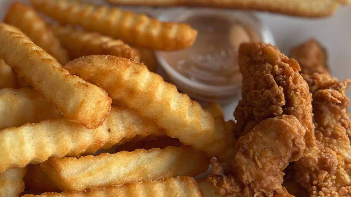 A Guthrie’s Chicken location is being planned at 2404 Mineral Springs Road in Lexington, according to Town of Lexington documents.