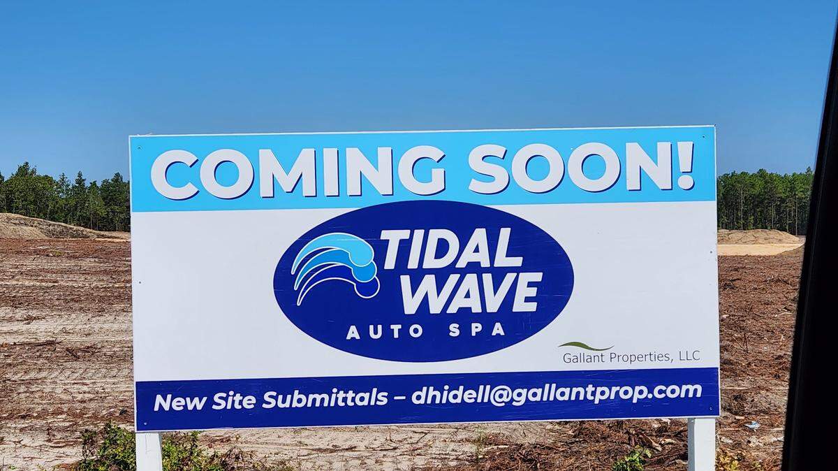 A “coming soon” sign touts a new Tidal Wave Auto Spa car wash at what will be the Platt Springs Crossing development in the Red Bank area of Lexington County.