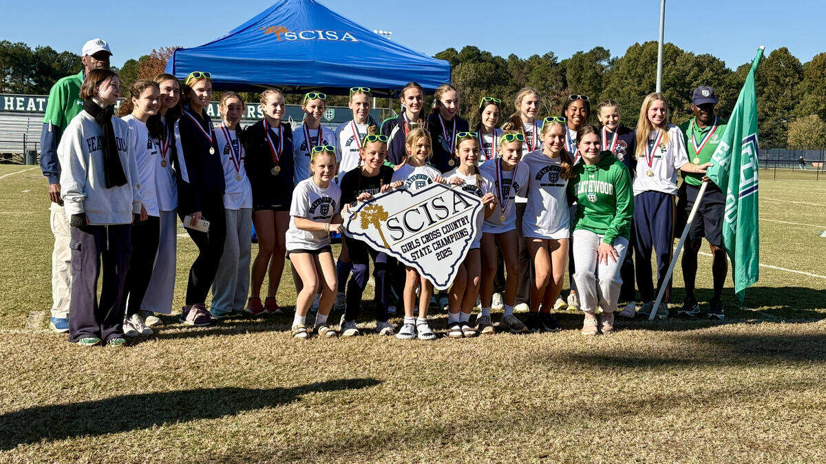 Heathwood Hall girls won the 2025 SCISA Class 4A cross country championship on Nov. 1, 2025.