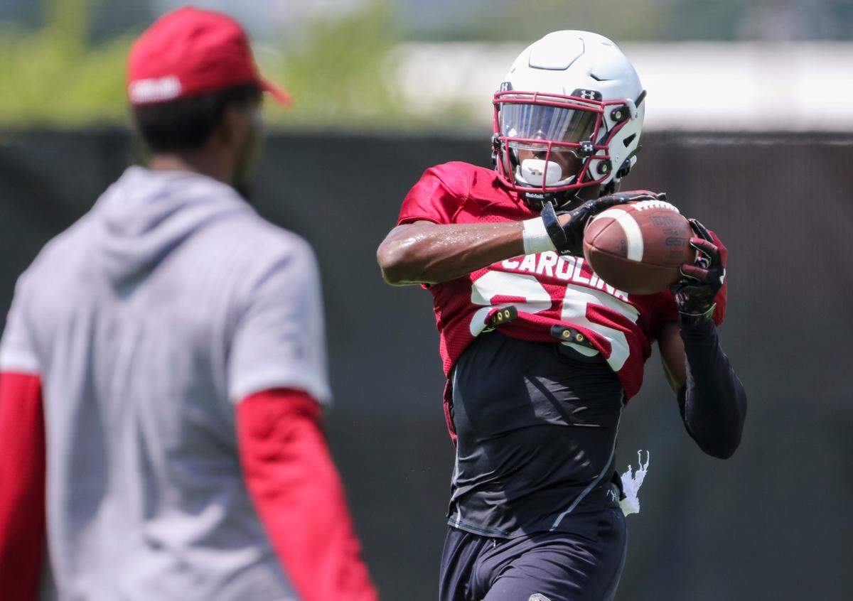 University of South Carolina defensive back O’Donnell Fortune (25) runs drills during practice on Monday, Aug. 8, 2022.