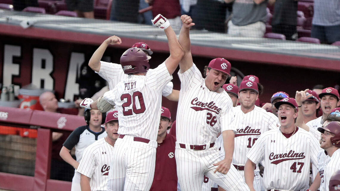 Powered by Ethan Petry’s big night, South Carolina baseball takes down No. 1 LSU