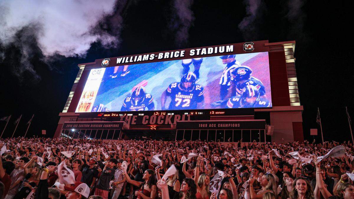 South Carolina celebrates another touchdown against Kentucky at Williams-Brice Stadium on Saturday, September 27, 2025.