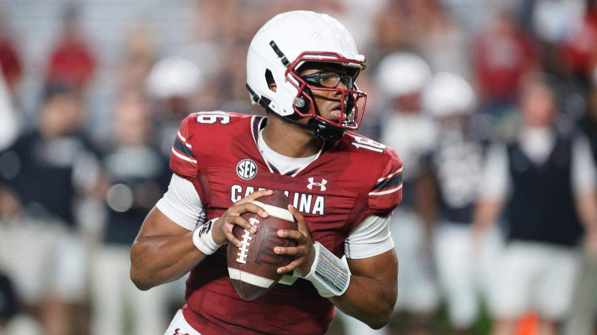 South Carolina Gamecocks quarterback LaNorris Sellers (16) plays in the Garnet & Black game at Williams Brice Stadium on Saturday, April 15, 2023.