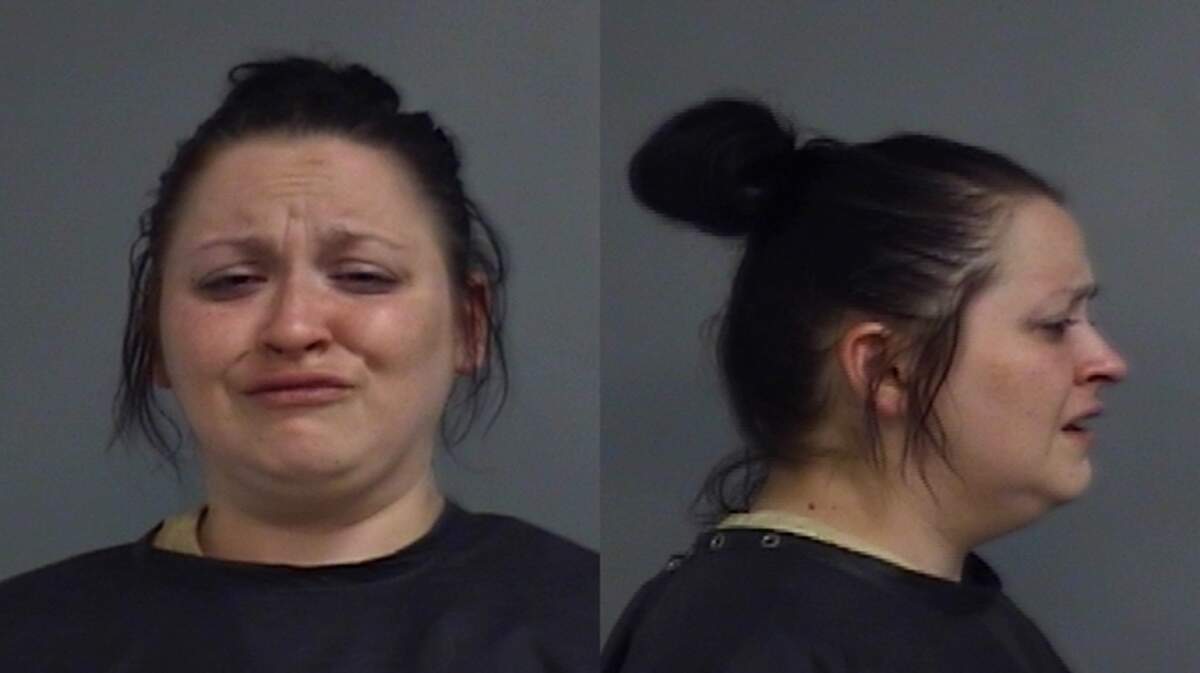 Leanne Nichole Teague is charged with domestic violence.