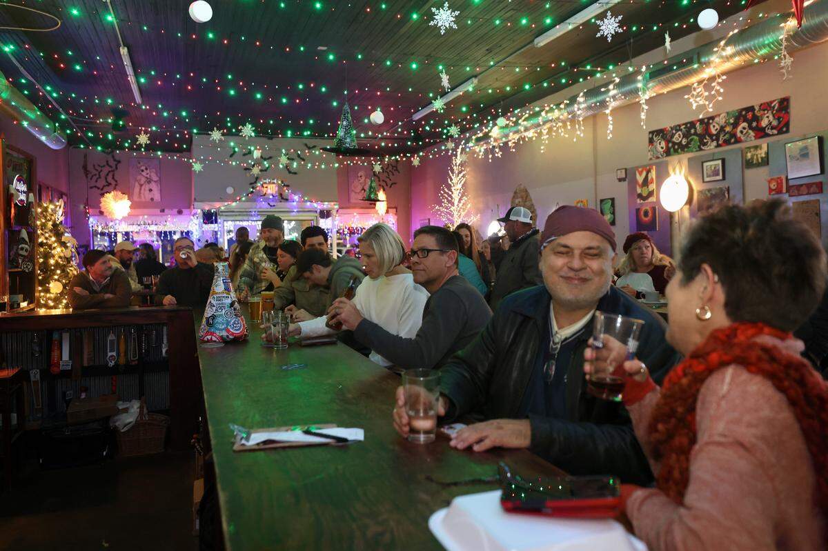 The Keg Cowboy on Lexington’s Main Street is packed with patrons on Friday Dec. 6, 2024.