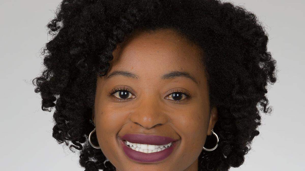 Bethany Carlos, MD MPH is a community pediatrician from South Carolina and focuses on public health and climate change. She enjoys helping her patients and their families find ultimate health through physical, emotional, and environmental health.