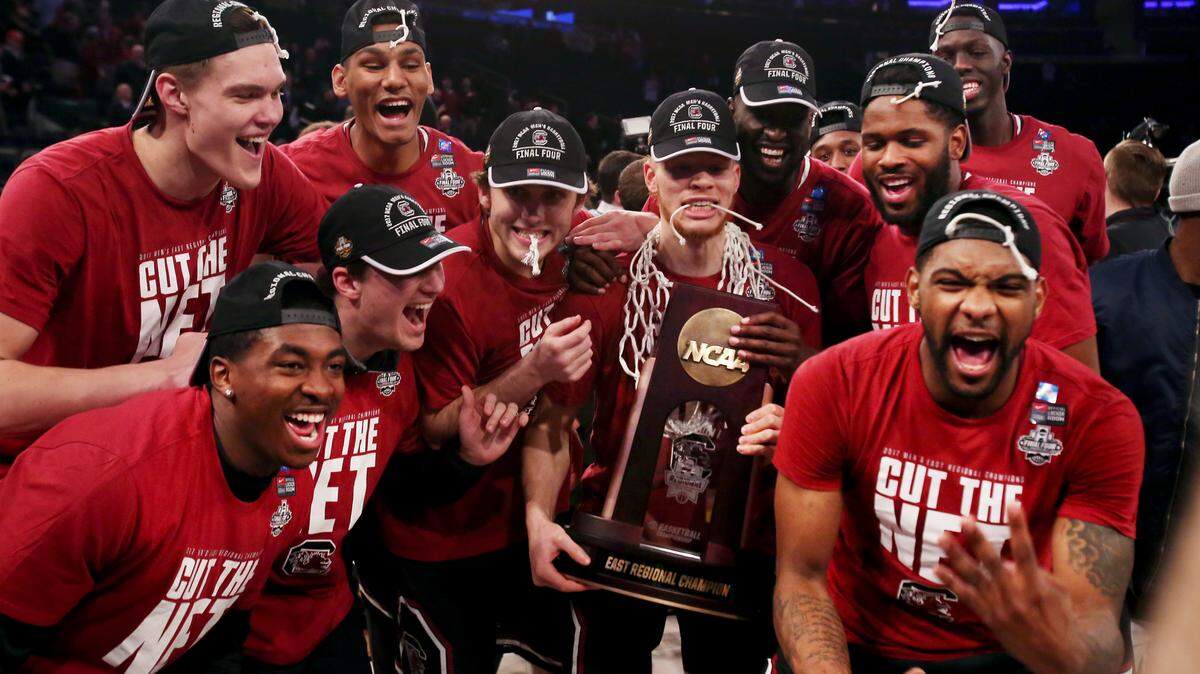South Carolina defeated Florida at Madison Square Garden in New York on March 26, 2017, to reach the NCAA tournament Final Four.